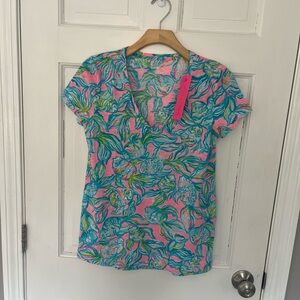 NWT Women’s XS Lilly Pulitzer Pink, Blue, Green & White V-Neck Top